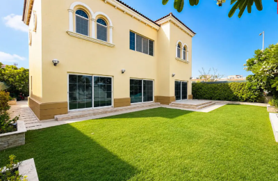 District 8, Jumeirah Park, Dubai